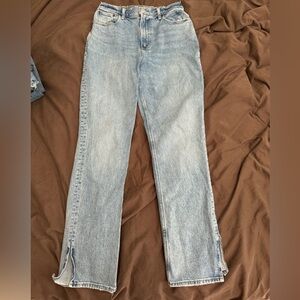 Abercrombie Curve Love 90’s Straight Ultra High Rise Jean